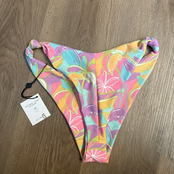 Skatie Multicolor Floral Bikini Bottoms - XL NWT - Picture 2 of 3